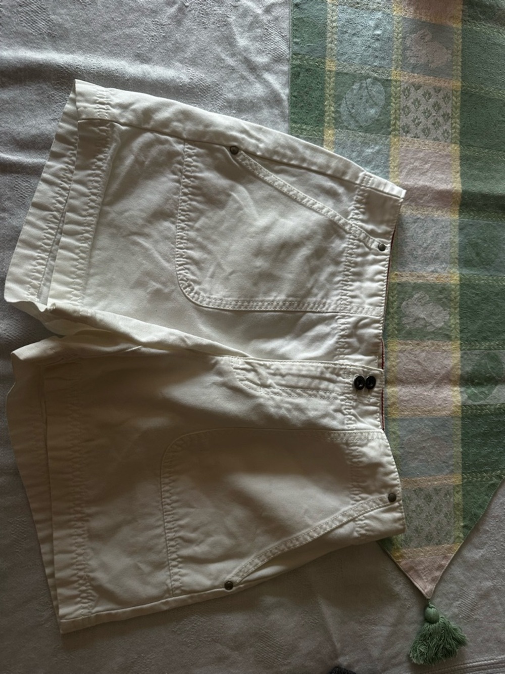 White Casual High-Waist Shorts size 2